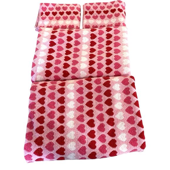 4-Pc Valentine's Theme Towel Set Red Pink White Hearts 2-Bath 27"x54" 2-Hand - Picture 5 of 5